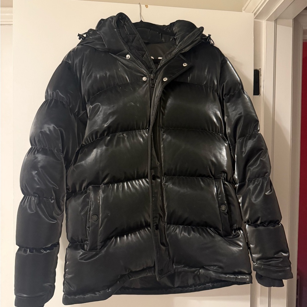 Aritzia The Super Puff The Original - Liquid Shine - Picture 6 of 8
